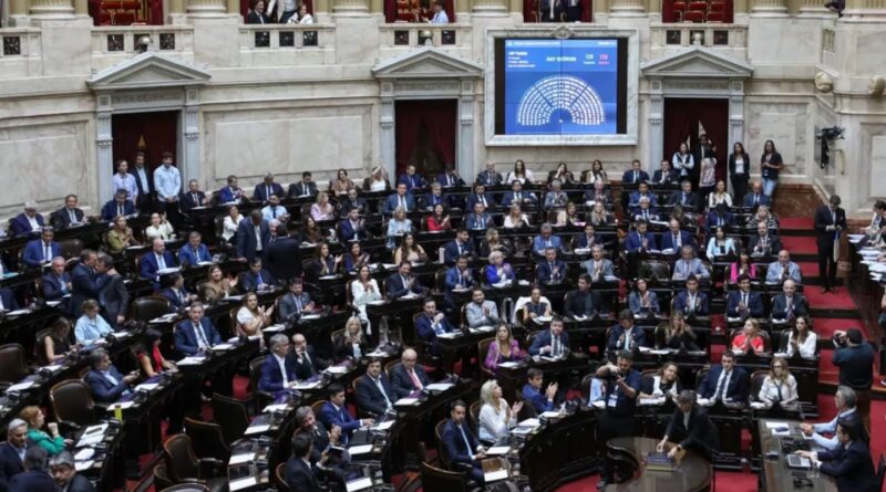El oficialismo logró dictamen para tratar la reforma laboral