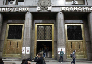 El Gobierno volverá a emitir bonos en moneda dura