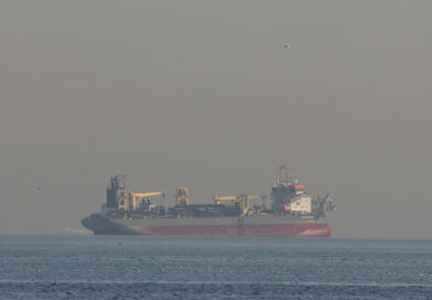 Mercados en alerta por la guerra en Medio Oriente: sube el crudo y retroceden acciones