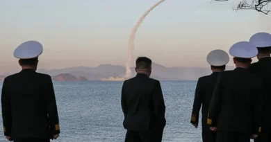 Kim supervisa nueva prueba de misiles de Corea del Norte desde un destructor ante tensiones con Corea del Sur