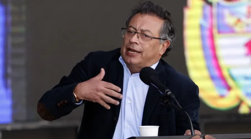 Petro ordena bombardear a las disidencias de las FARC lideradas por ‘Iván Mordisco’ en Colombia