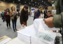 Los colombianos van a la segunda vuelta presidencial más divididos que nunca