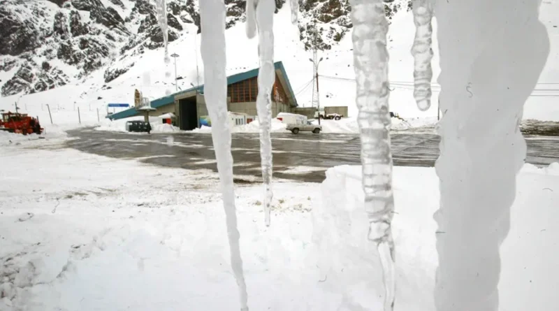 Chile suma 20 días de cierre del paso fronterizo con Argentina por las nevadas del temporal