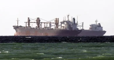 EEUU logró sacar del estrecho de Ormuz millones de barriles de crudo durante los bombardeos, según la CNN