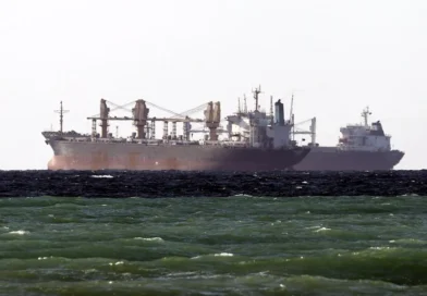EEUU logró sacar del estrecho de Ormuz millones de barriles de crudo durante los bombardeos, según la CNN