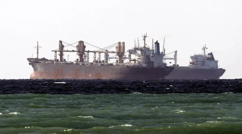 EEUU logró sacar del estrecho de Ormuz millones de barriles de crudo durante los bombardeos, según la CNN