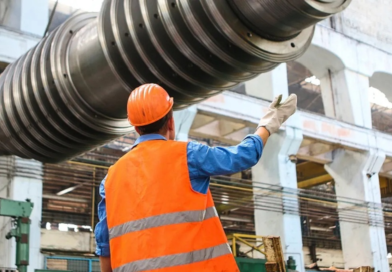 El PBI creció 2% interanual, pero la inversión cayó 11,1% y el consumo avanzó apenas 0,4%