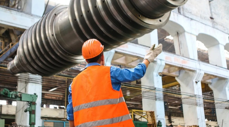 El PBI creció 2% interanual, pero la inversión cayó 11,1% y el consumo avanzó apenas 0,4%